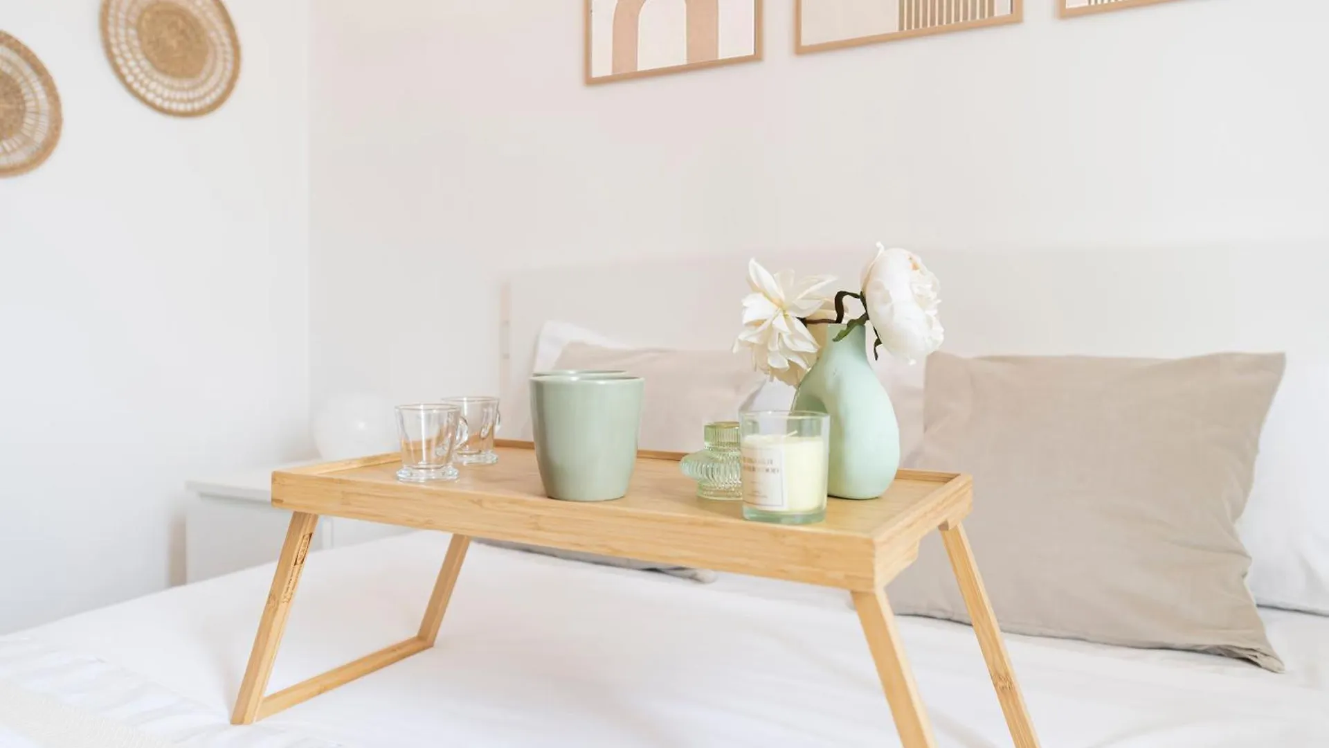 Easylife - Comfortable Apartment In Sant\'Ambrogioの連絡先